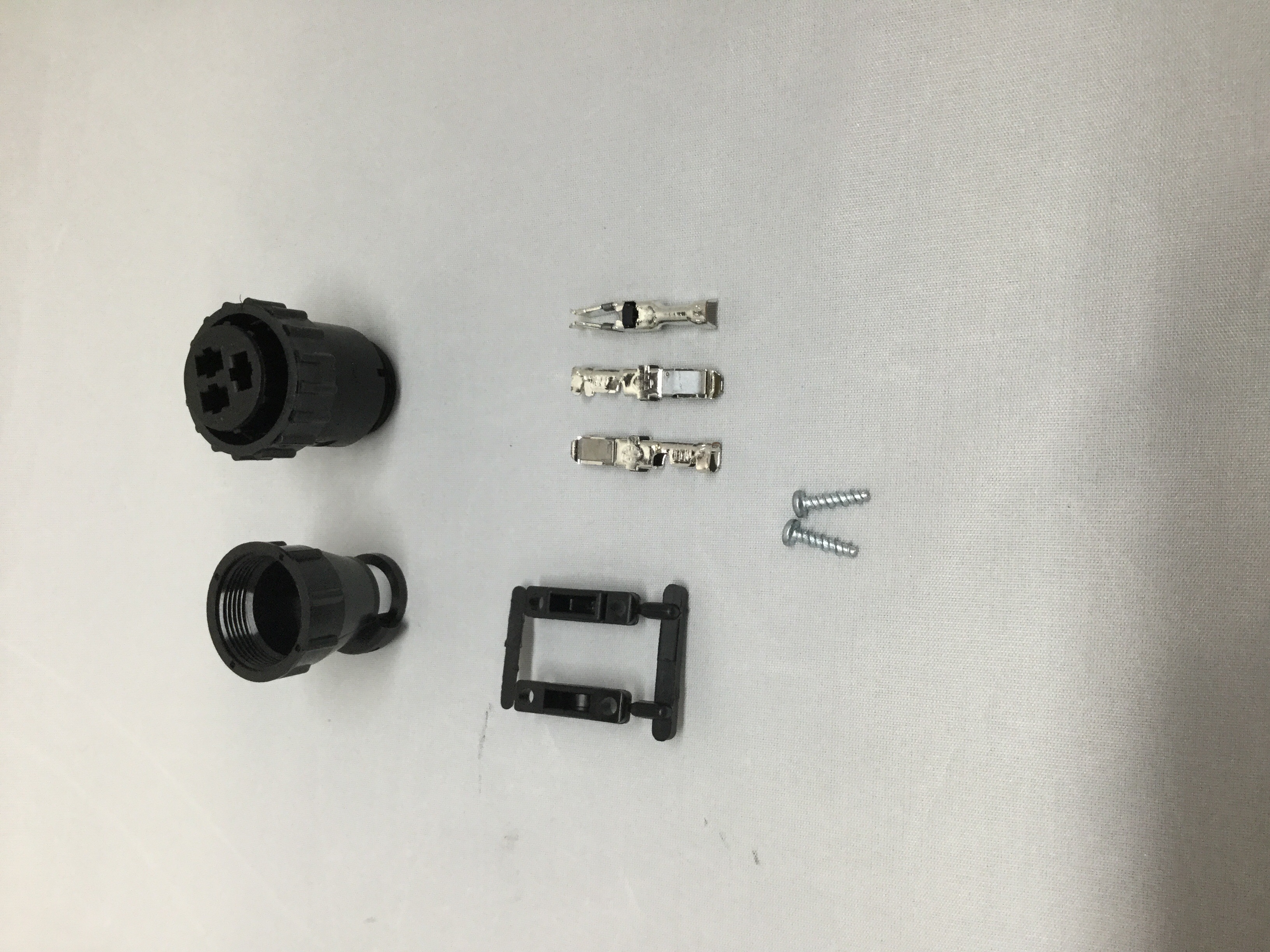 Pin-out for the 3 Pin Round Power End